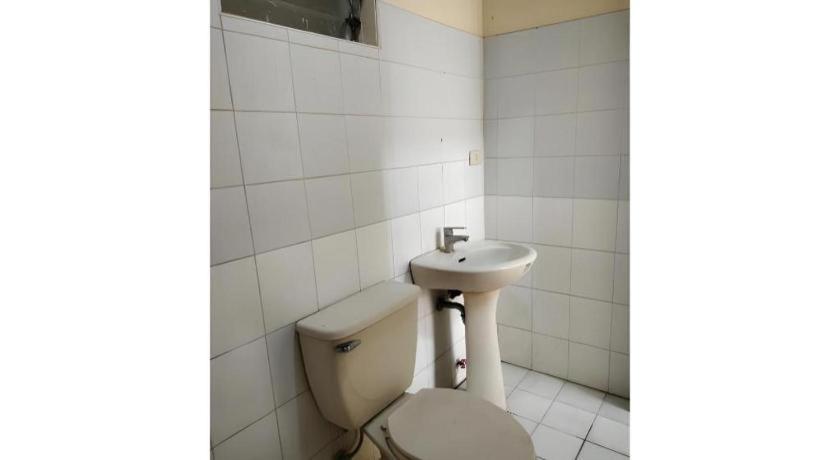 מלון Oyo 800 Ddd Habitat Dormtel באקולוד מראה חיצוני תמונה